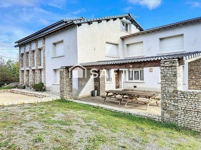 /international/fr/le-pompidou-languedoc-roussillon-310105341189/
