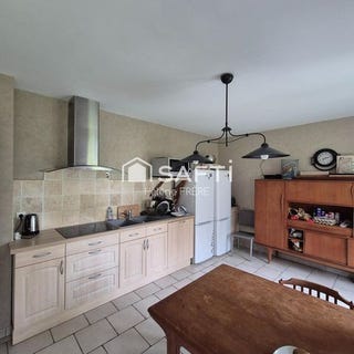 /international/fr/blois-centre-val-de-loire-310108216969/