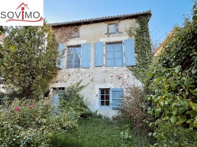 /international/fr/confolens-charente-310103162803/