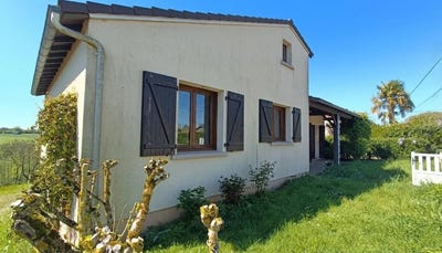 /international/fr/latille-charente-310107837609/