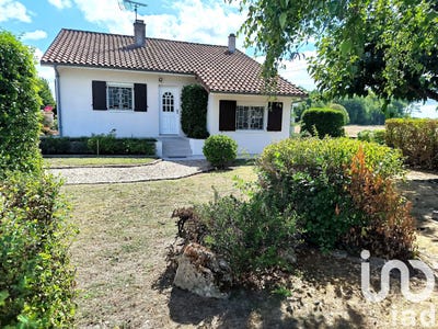 /international/fr/tizac-de-lapouyade-aquitaine-310107010213/