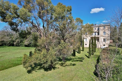 /international/fr/uzes-aquitaine-310109179506/
