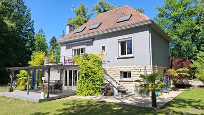 /international/fr/lamorlaye-picardie-310108376714/