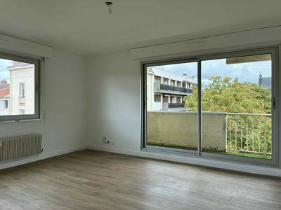 /international/fr/19-rue-d-alsace-clermont-ferrand-auvergne-310108623542/