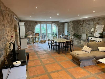 /international/fr/le-caylar-languedoc-roussillon-310104079252/