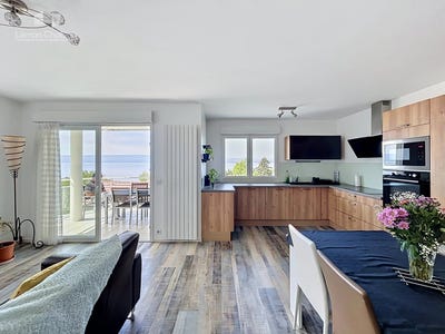 /international/fr/evian-les-bains-rhone-310109638095/