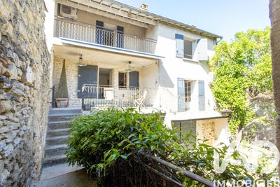 /international/fr/pujaut-languedoc-roussillon-310107641546/