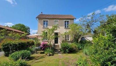 /international/fr/moulismes-charente-310105302034/