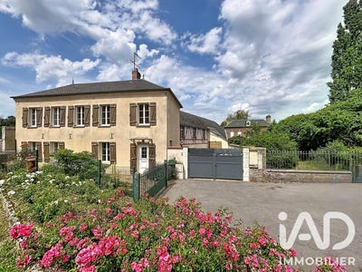 /international/fr/treis-sants-en-ouche-upper-normandy-310108948972/