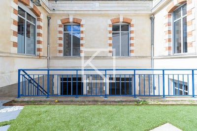 /international/fr/cholet-pays-de-la-loire-310100713483/