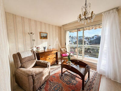 /international/fr/saumur-pays-de-la-loire-310107587310/