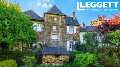 /international/fr/uzerche-limousin-310107641056/