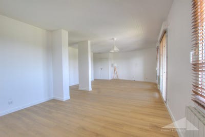 /international/fr/thoiry-rhone-310107599816/
