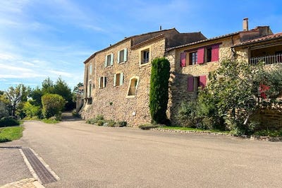 /international/fr/cairanne-provence-alpes-cote-d-azur-310095982069/
