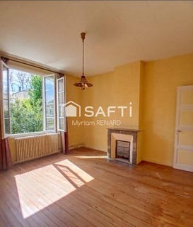 /international/fr/saintes-charente-310103311197/?lang=id