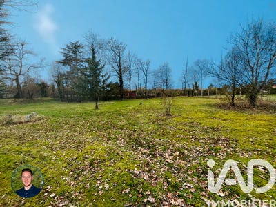 /international/fr/maintenon-centre-val-de-loire-310105741717/