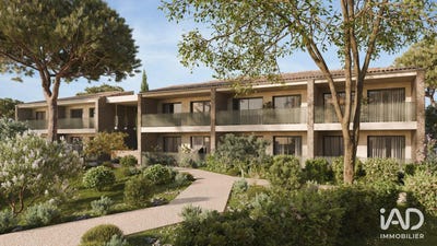/international/fr/uzes-aquitaine-310106513724/
