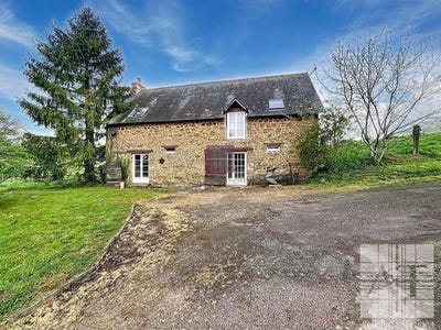 /international/fr/couesmes-vauce-pays-de-la-loire-310099619000/
