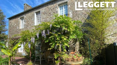 /international/fr/glomel-brittany-310105819606/