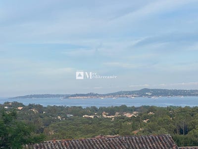 /international/fr/grimaud-provence-alpes-cote-d-azur-120092677461/