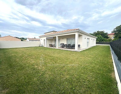 /international/fr/romans-sur-isere-rhone-310100903389/