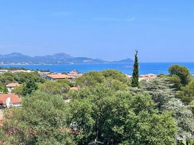 /international/fr/frejus-provence-alpes-cote-d-azur-310109079268/