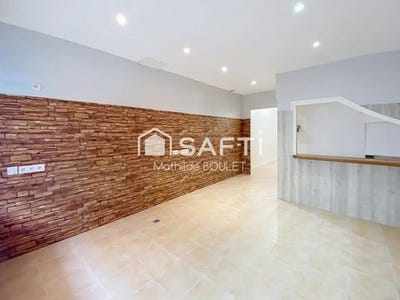 /international/fr/matha-charente-310104806653/