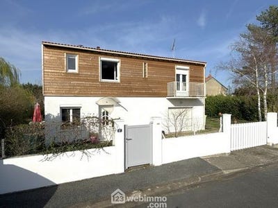 /international/fr/2-allee-henri-de-monfreid-poitiers-charente-310106488397/