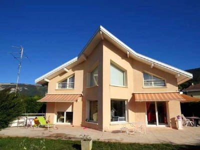 /international/fr/neydens-rhone-120088748891/?lang=zh-tw