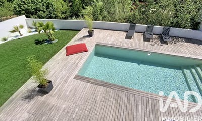 /international/fr/corneilhan-languedoc-roussillon-310104078412/