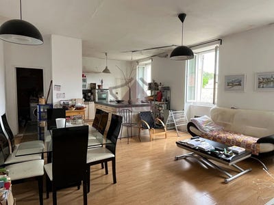 /international/fr/besseges-languedoc-roussillon-310109745097/