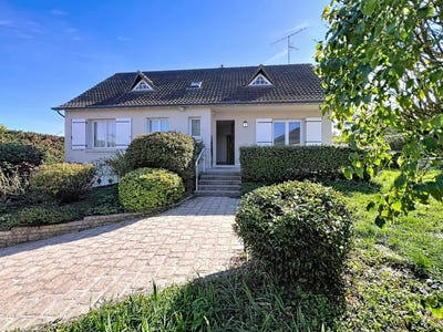 /international/fr/la-chaussee-saint-victor-centre-val-de-loire-310102677901/