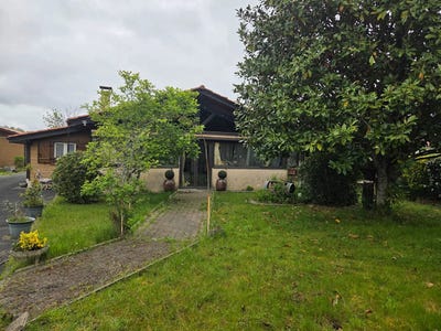 /international/fr/parentis-en-born-aquitaine-310108619916/
