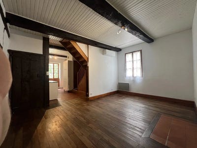/international/fr/1-place-guy-francois-gascuel-realmont-midi-pyrenees-310109126814/