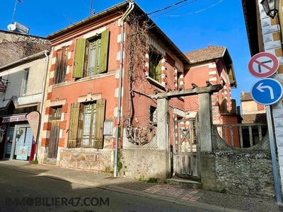 /international/fr/castelmoron-sur-lot-aquitaine-310109912369/