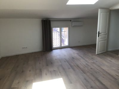 /international/fr/le-pouget-midi-pyrenees-310108668062/