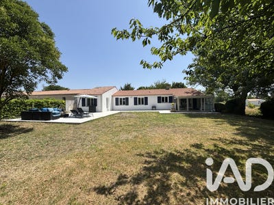 /international/fr/semussac-charente-310106108207/