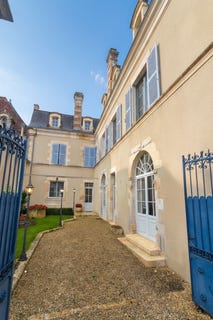 /international/fr/saint-savin-charente-310108954363/