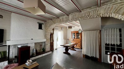 /international/fr/saint-clement-des-baleines-charente-310100787837/?lang=en