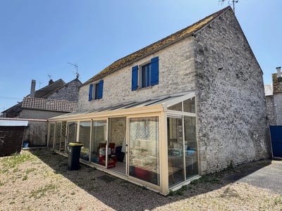 /international/fr/breuilpont-upper-normandy-310100458703/