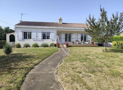 /international/fr/les-sables-d-olonne-pays-de-la-loire-310109018671/