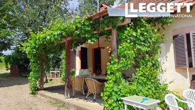/international/fr/issy-l-eveque-burgundy-120093269083/