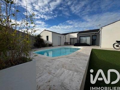 /international/fr/la-rochelle-franche-comte-310104286909/