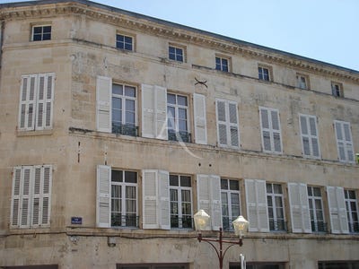 /international/fr/fontenay-le-comte-pays-de-la-loire-310108428075/