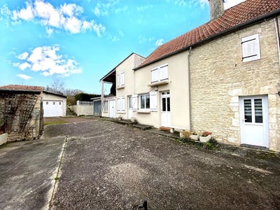 /international/fr/bayeux-la-basse-normandie-310106288857/