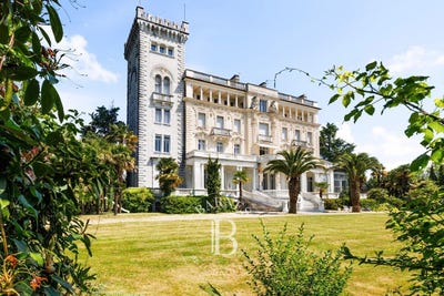 /international/fr/pau-aquitaine-310100607447/
