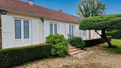 /international/fr/maintenon-centre-val-de-loire-310108594923/