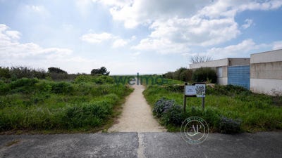 /international/fr/la-rochelle-franche-comte-310100645184/