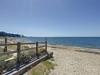 /international/fr/la-plaine-sur-mer-pays-de-la-loire-310100958578/