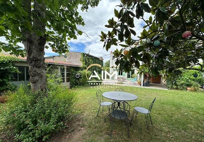 /international/fr/montlouis-sur-loire-centre-val-de-loire-310108789708/